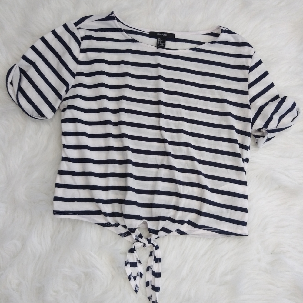 F21 Crop Top Tee Shirt